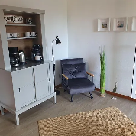 Boddenbrise By Interhome Waase